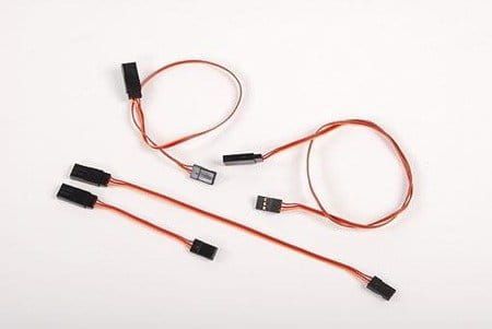 pol_pm_Przedluzacz-do-serw-Futaba-30-cm-3x0-25-22AWG-642_2.jpg